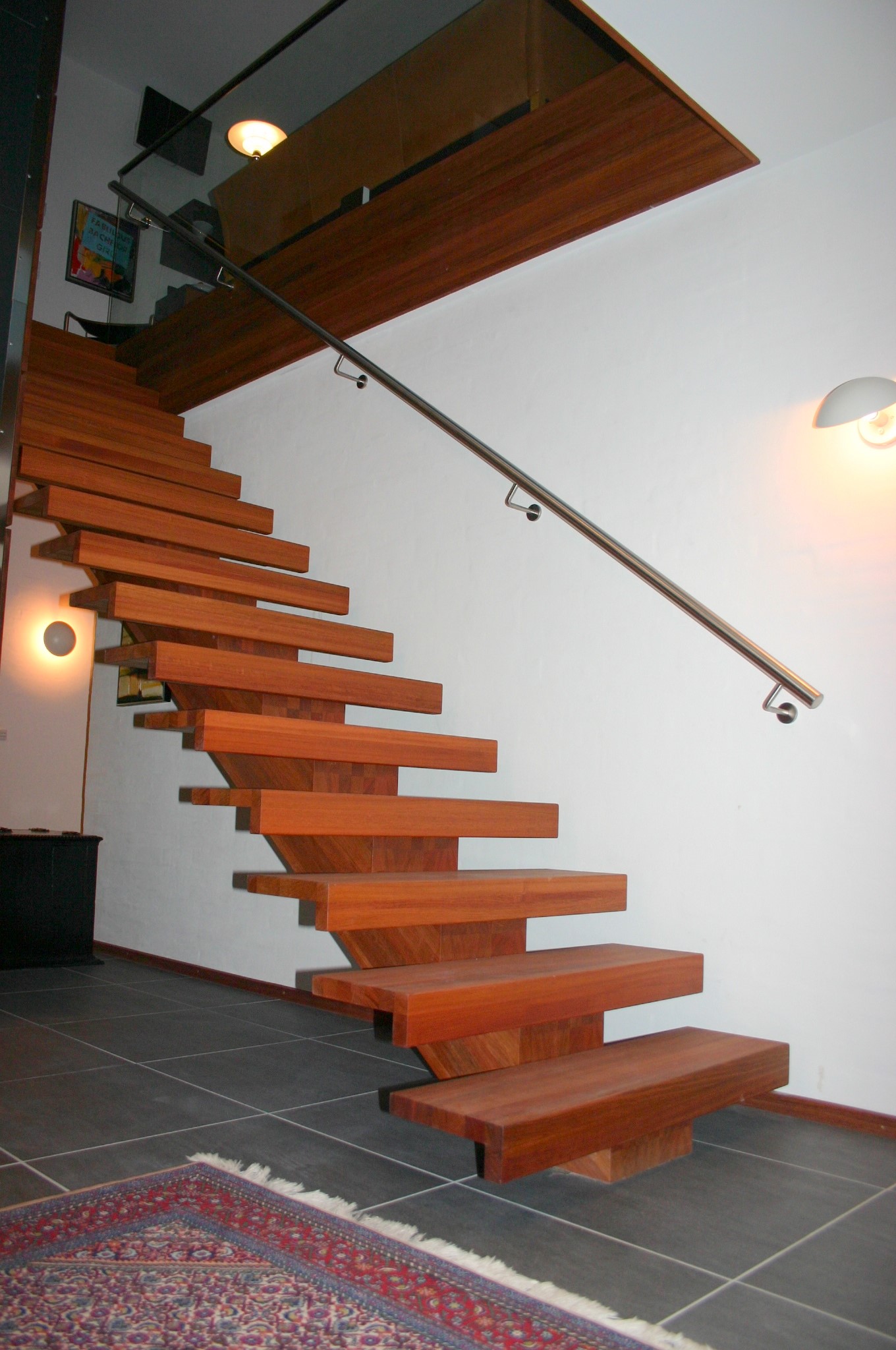 41 Ligeløbs opsadlet trappe med centervange