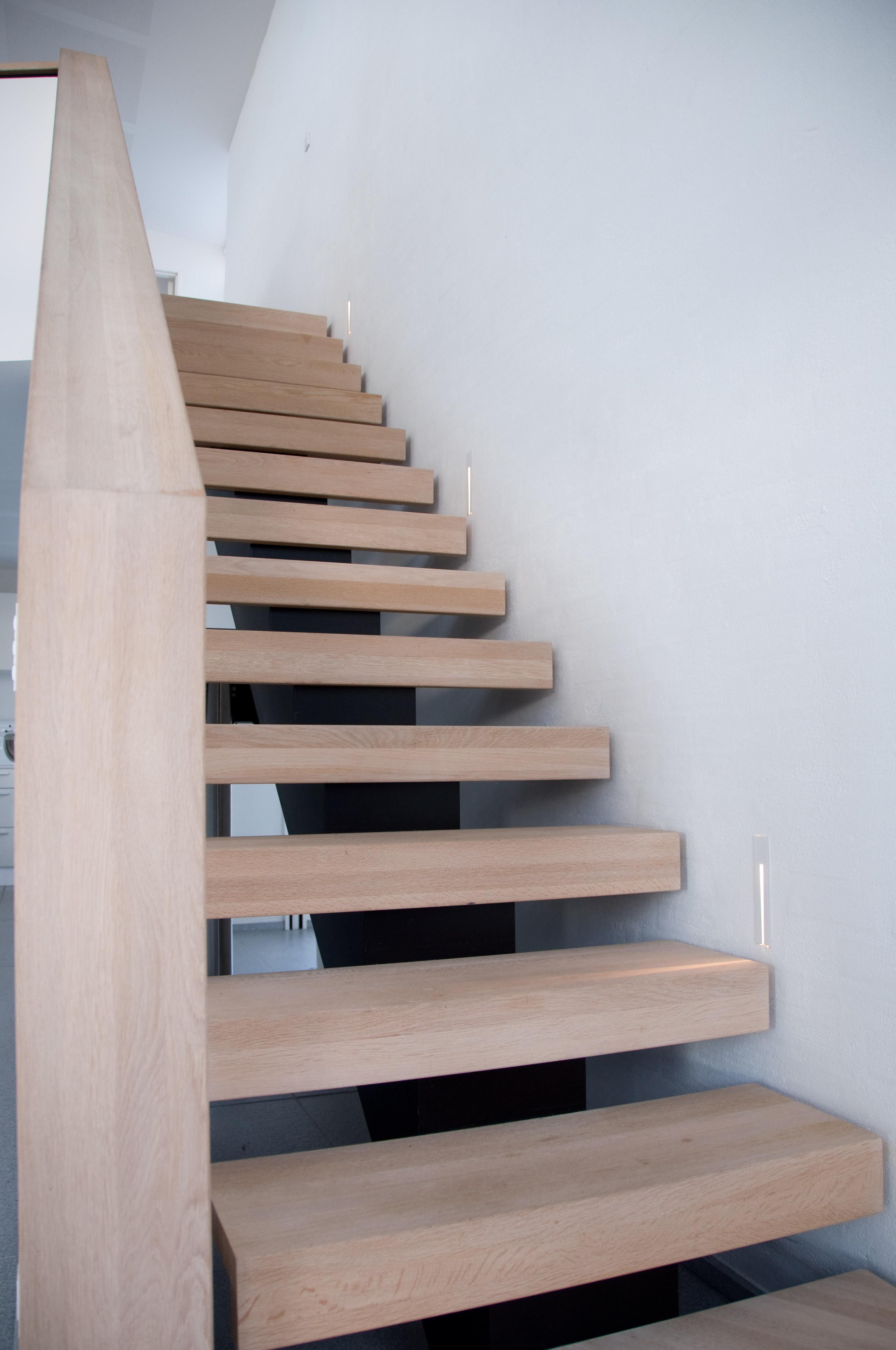 72 Ligeløbstrappe TT 313 med halvrund repose og centervange