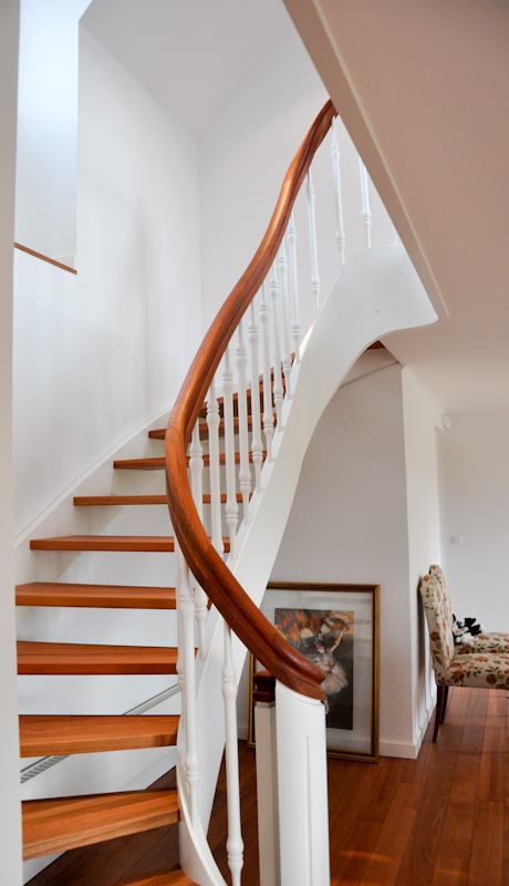 kvartsvingstrappe-type-tt27-med-buet-hovedstykke-(18)-3.jpg