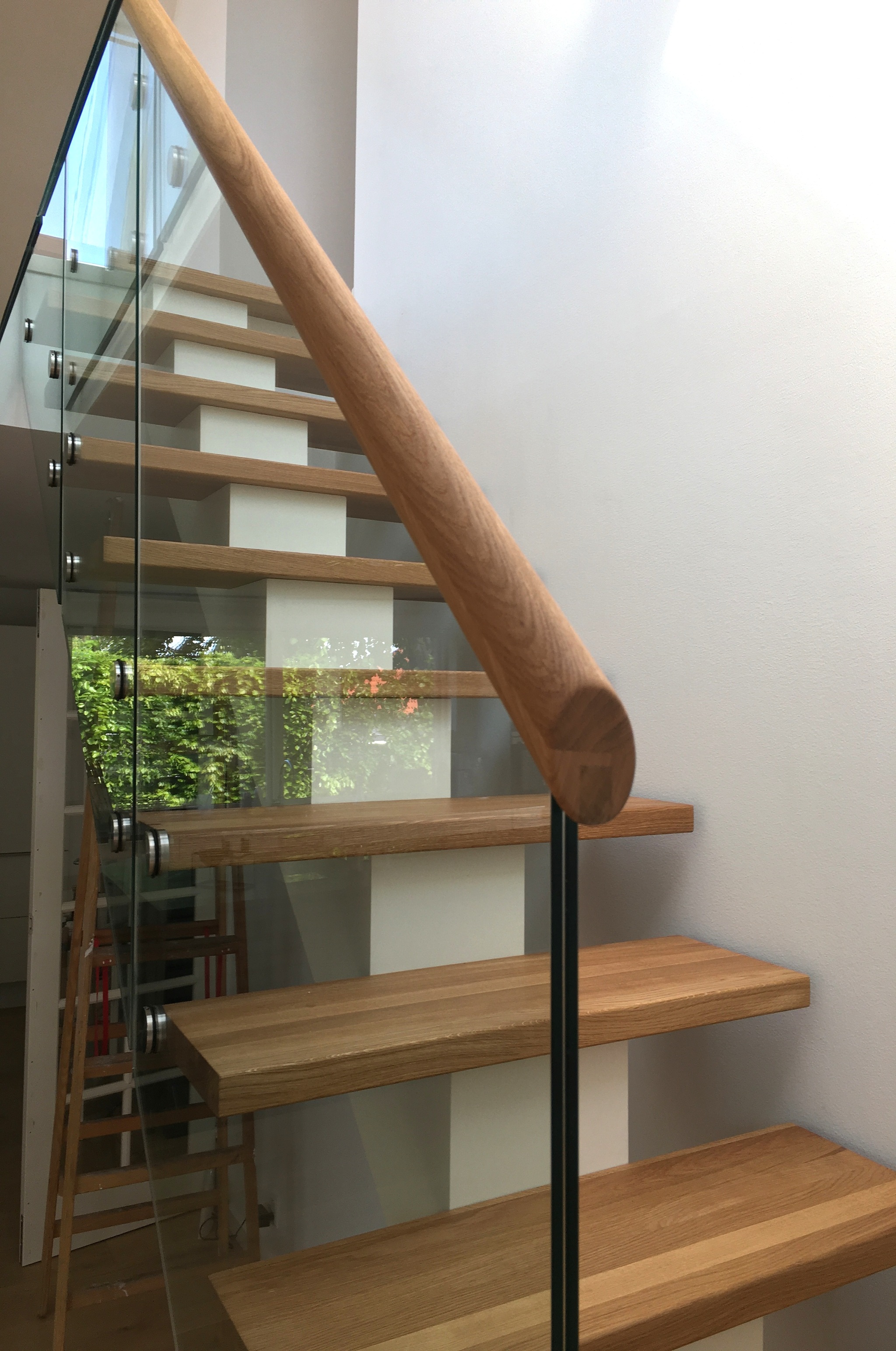 114 Kvartsvingstrappe med centervange