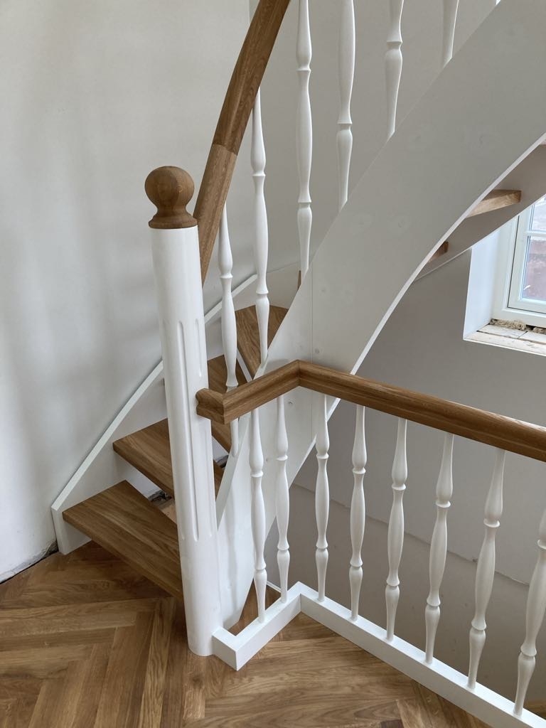Krumningstrappe (3).jpeg