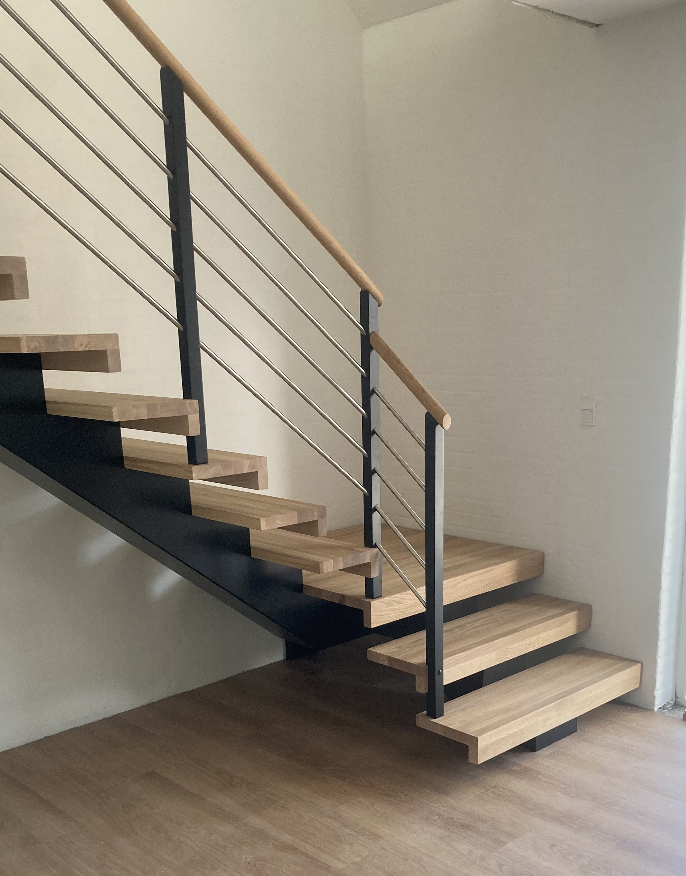 TT 313 TT 216 V (6).jpeg